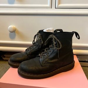 Soft leather lace-up Dr. Martens boots size 9